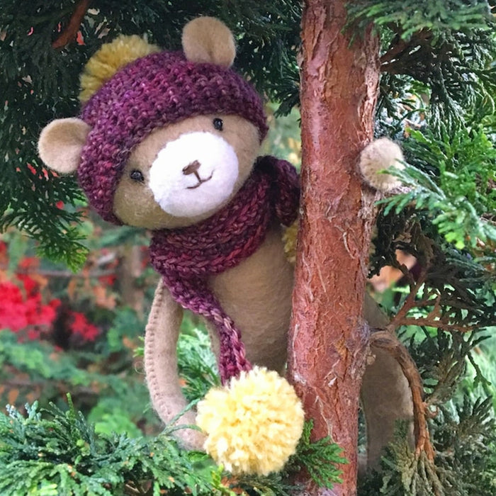 DIY Craft - Cynthia Treen Autumnal Bear