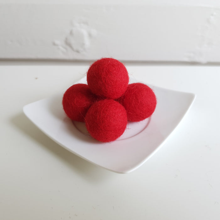 100% Wool Felt Balls 2cm (3/4") - Red