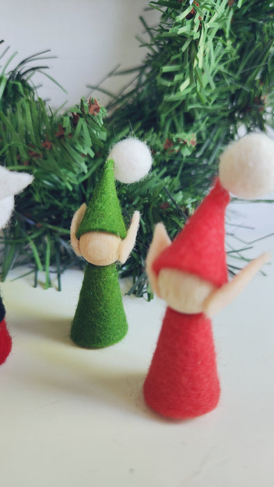 DIY Craft - My Felt Lady Santa and Elves Peg Doll