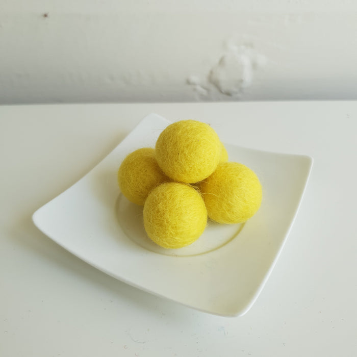 100% Wool Felt Balls 2cm (3/4") - Bright Yellow