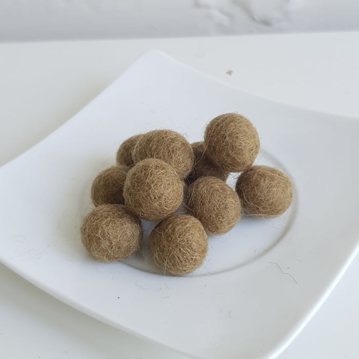 100% Wool Felt Balls 1cm (3/8") - Olive