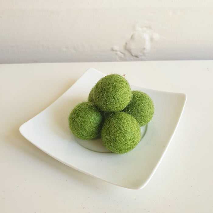 100% Wool Felt Balls 2cm (3/4") - Meadow Green