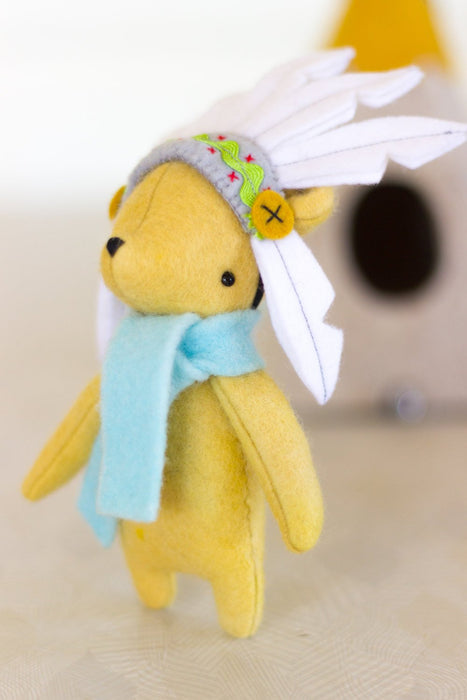DIY Craft - Teddy Bear with Teepee and Headdress